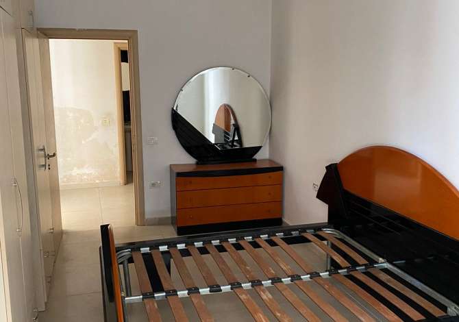 Shtepi me qera 2+1 ne Tirane - 400 Euro