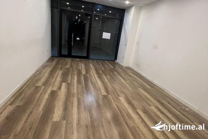 Jepet ambient me qira