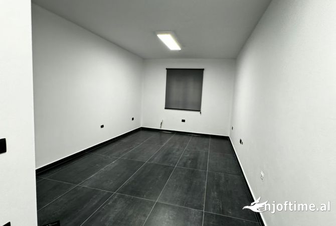 Ambient biznesi me qera 3+1 ne Tirane - 600 Euro