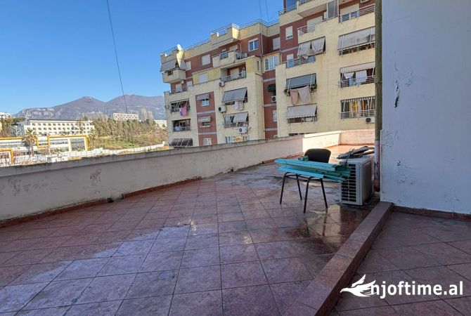 Ambient biznesi me qera 3+1 ne Tirane - 850 Euro