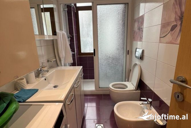 Shtepi me qera 1+1 ne Tirane - 580 Euro