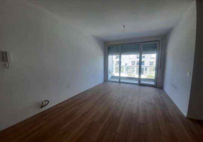 Ambient biznesi me qera 3+1 ne Tirane - 700 Euro