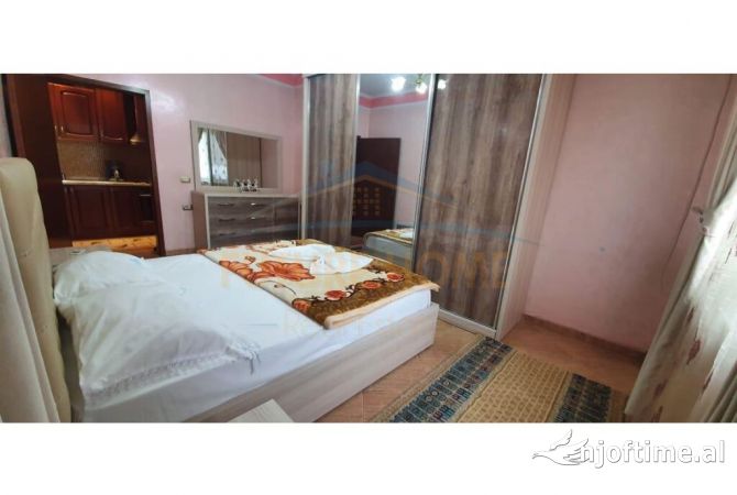 Shtepi me qera 1+1 ne Tirane - 700 Euro