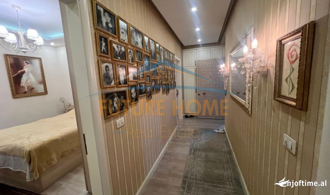 Shtepi ne shitje Apartament ne Tirane, 2+1, Mobilimi E mobiluar, Pagesa 155,000  Euro.