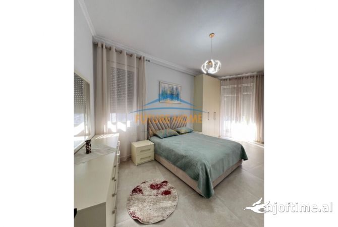 Shtepi me qera Apartament ne Tirane, 2+1, Mobilimi E mobiluar, Pagesa 1,500  Euro.
