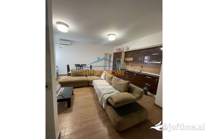 Shtepi me qera Apartament ne Tirane, 2+1, Mobilimi E mobiluar, Pagesa 600  Euro.