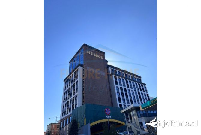 Shtepi ne shitje Apartament ne Tirane, 2+1, Mobilimi Bosh, pa mobiluar, Pagesa 155,000  Euro.