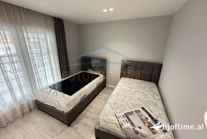 Shtepi me qera 6+1 ne Tirane - 3,500 Euro