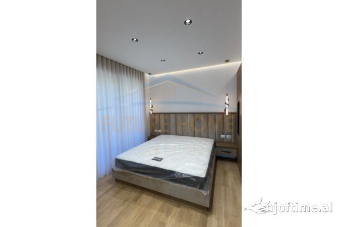 Shtepi me qera Vila Luksoze ne Tirane, 6+1, Mobilimi E mobiluar, Pagesa 3,000  Euro.