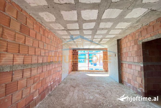 Apartment for sale in Tirana 3+1, Emty