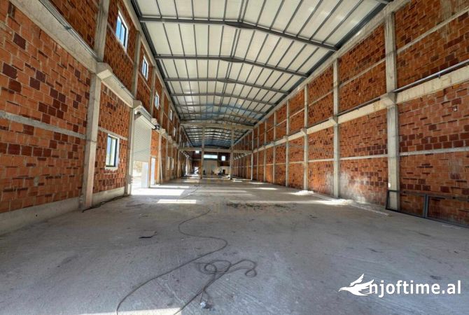 Ambient biznesi me qera 4+1 ne Tirane - 72,000 Euro