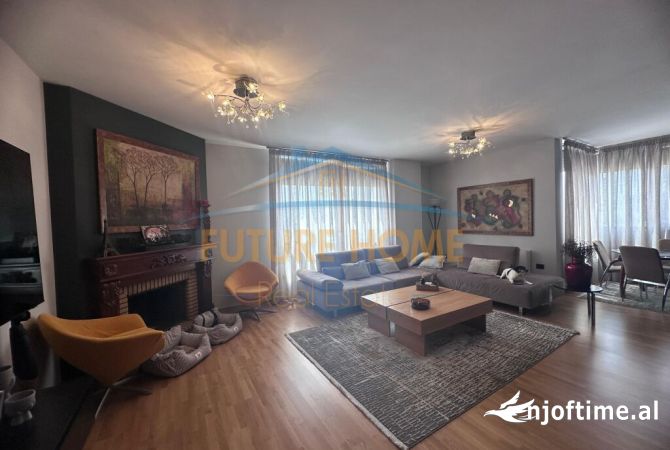 Shtepi ne shitje Apartament ne Tirane, 2+1, Mobilimi E mobiluar, Pagesa 1,350,000  Euro.
