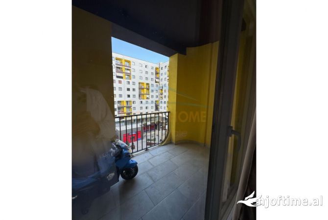 Shtepi ne shitje Apartament ne Tirane, 2+1, Mobilimi E mobiluar, Pagesa 210,000  Euro.