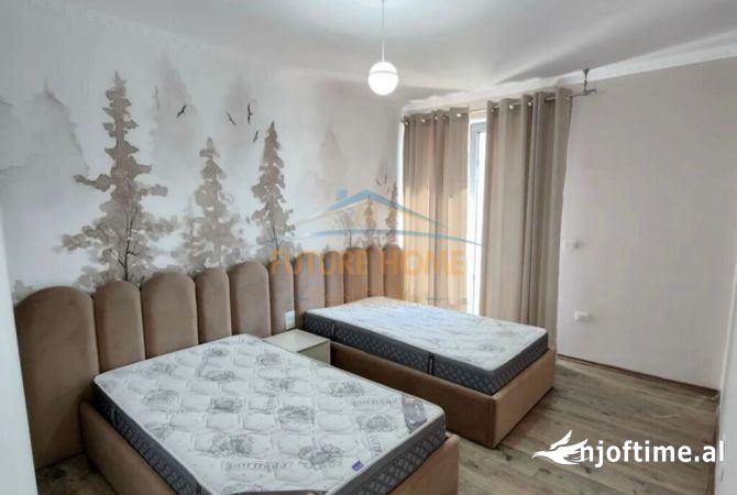 Shtepi me qera Apartament ne Tirane, 2+1, Mobilimi E mobiluar, Pagesa 700  Euro.