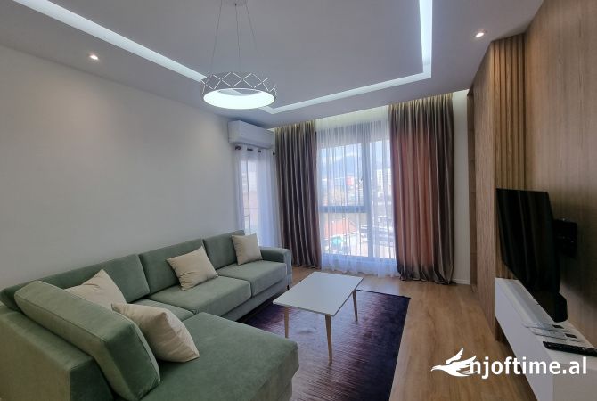 Shtepi me qera 2+1 ne Tirane - 750 Euro