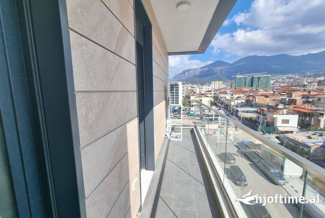 Shtepi me qera 2+1 ne Tirane - 750 Euro