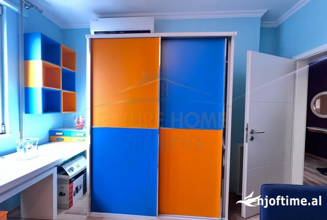 Shtepi me qera Apartament ne Tirane, 2+1, Mobilimi E mobiluar, Pagesa 650  Euro.