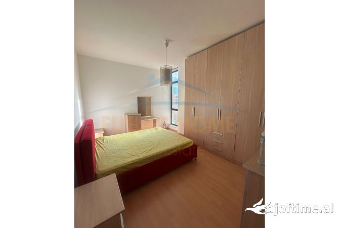 Shtepi me qera Apartament ne Tirane, 2+1, Mobilimi E mobiluar, Pagesa 400  Euro.
