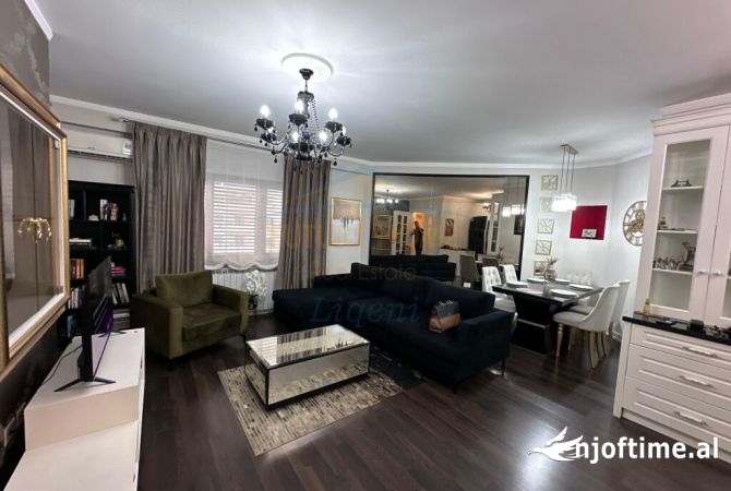 Shtepi me qera Apartament ne Tirane, 2+1, Mobilimi E mobiluar, Pagesa 850  Euro.