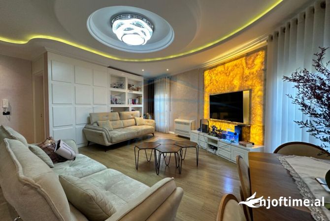 Shtepi me qera Apartament ne Tirane, 2+1, Mobilimi E mobiluar, Pagesa 650  Euro.