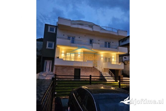 Shtepi me qera Apartament ne Tirane, 2+1, Mobilimi E mobiluar, Pagesa 400  Euro.