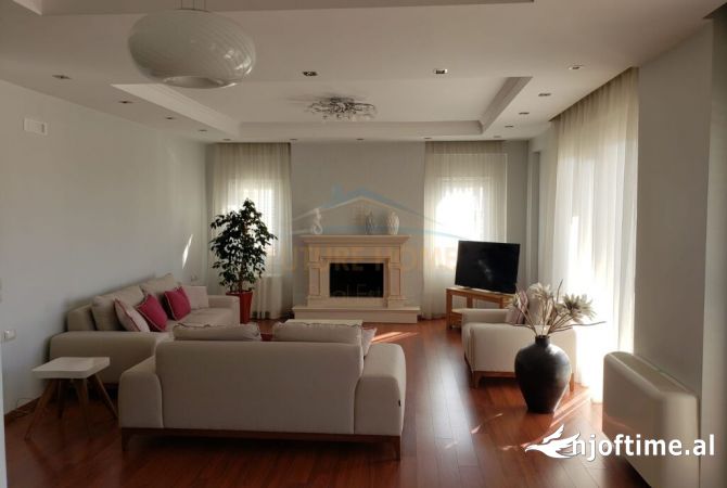 Shtepi me qera 3+1 ne Tirane - 1,800 Euro