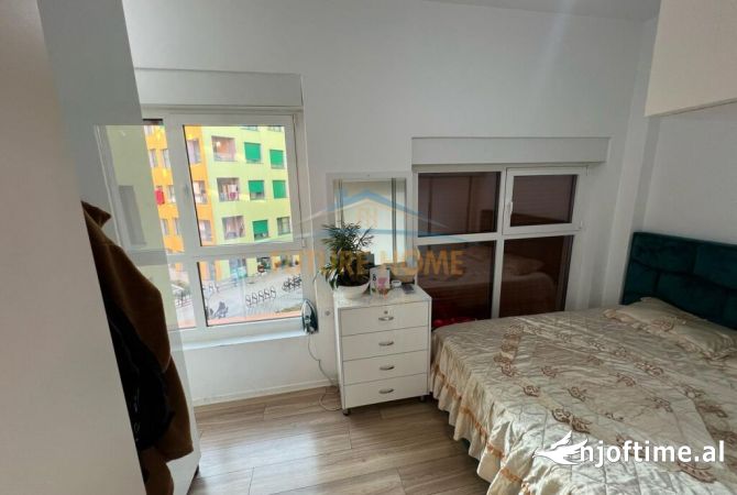 Shtepi ne shitje Apartament ne Tirane, 1+1, Mobilimi E mobiluar, Pagesa 86,000  Euro.