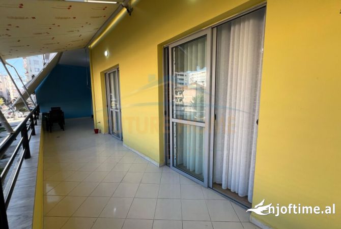 Shtepi ne shitje Apartament ne Tirane, 2+1, Mobilimi E mobiluar, Pagesa 145,000  Euro.