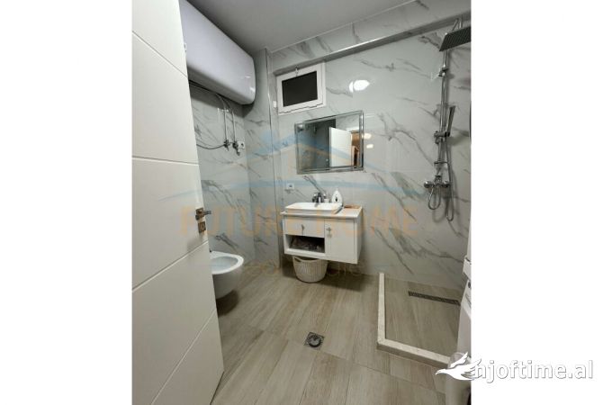 Shtepi me qera Apartament ne Tirane, 2+1, Mobilimi E mobiluar, Pagesa 600  Euro.