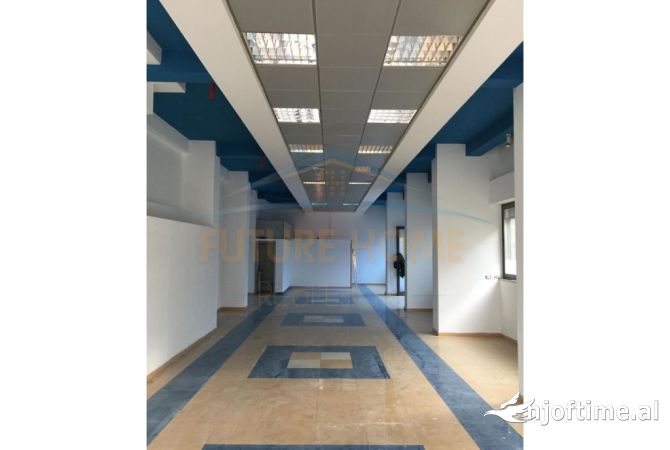 Ambient biznesi me qera 3+1 ne Tirane - 500 Euro