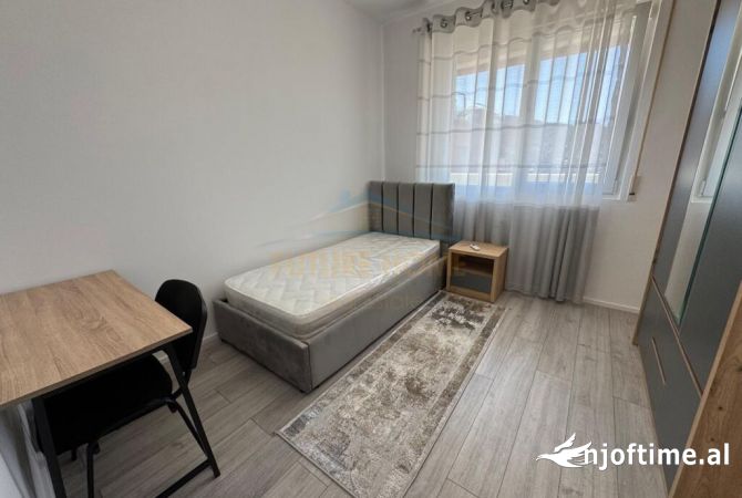 Shtepi me qera 2+1 ne Tirane - 800 Euro