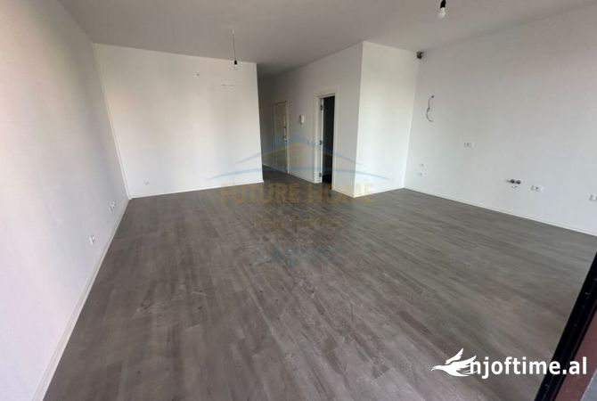 Shtepi me qera Apartament ne Tirane, 2+1, Mobilimi Bosh, pa mobiluar, Pagesa 2,000  Euro.