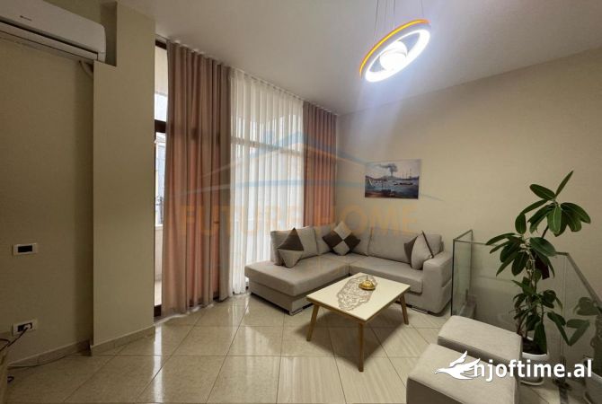 Shtepi me qera 2+1 ne Tirane - 600 Euro