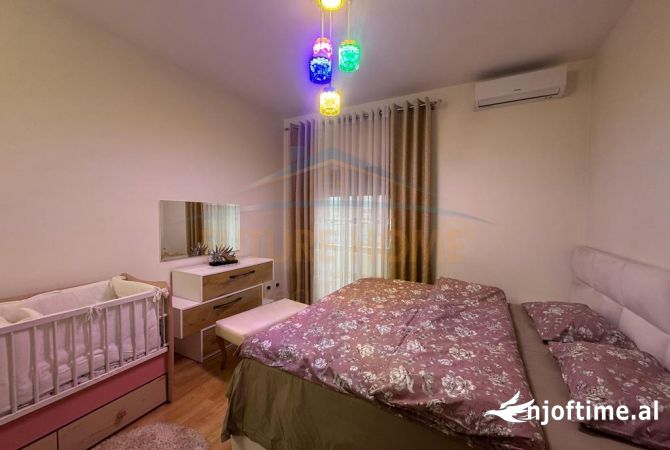 Shtepi me qera Apartament ne Tirane, 2+1, Mobilimi E mobiluar, Pagesa 600  Euro.