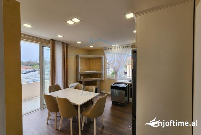 Shtepi me qera 2+1 ne Tirane - 800 Euro