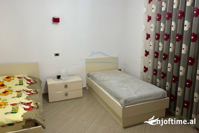 Shtepi me qera 6+1 ne Tirane - 3,000 Euro