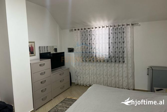 Shtepi me qera 6+1 ne Tirane - 3,000 Euro
