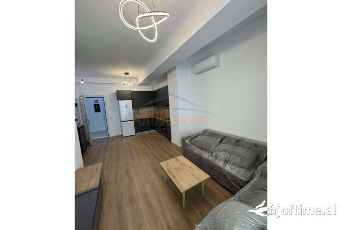Shtepi me qera 2+1 ne Tirane - 450 Euro
