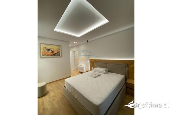 Shtepi me qera Apartament ne Tirane, 2+1, Mobilimi E mobiluar, Pagesa 1,200  Euro.