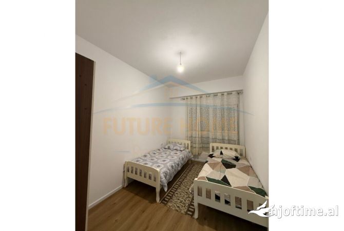 Shtepi me qera Apartament ne Tirane, 2+1, Mobilimi E mobiluar, Pagesa 500  Euro.