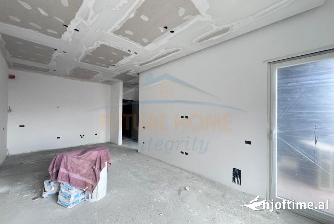 Shtepi ne shitje Apartament ne Tirane, 2+1, Mobilimi Bosh, pa mobiluar, Pagesa 159,500  Euro.