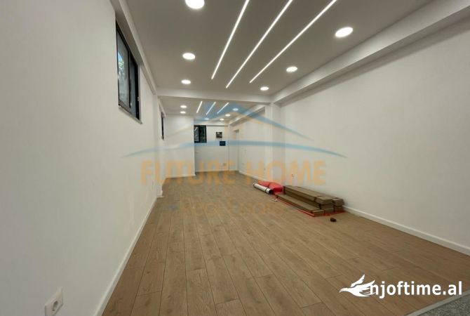 Ambient biznesi me qera 3+1 ne Tirane - 1,000 Euro