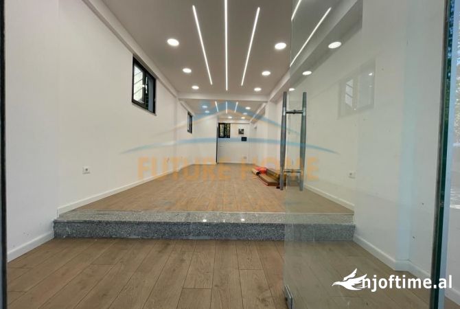 Ambient biznesi me qera 3+1 ne Tirane - 1,000 Euro