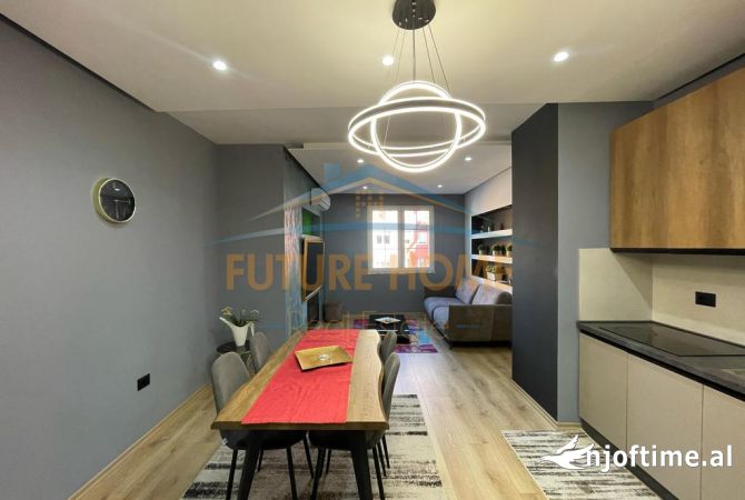 Shtepi me qera 2+1 ne Tirane - 650 Euro