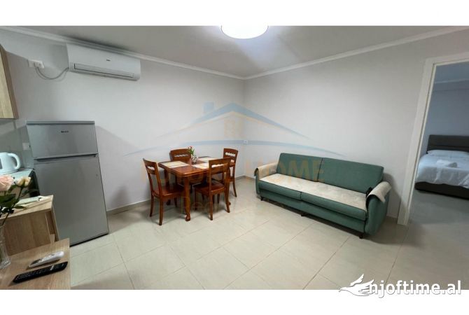 Shtepi me qera 1+1 ne Tirane - 450 Euro