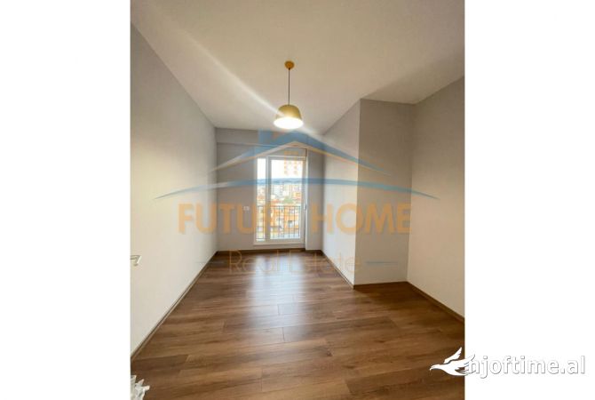 Ambient biznesi me qera 3+1 ne Tirane - 600 Euro