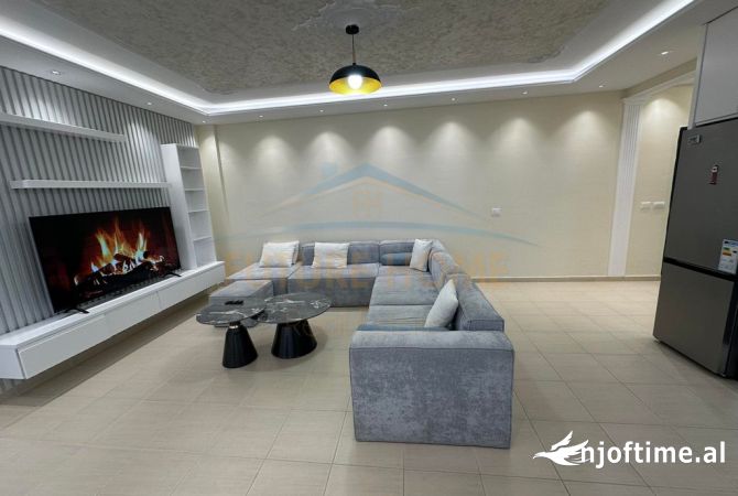 Shtepi me qera Apartament ne Tirane, 2+1, Mobilimi E mobiluar, Pagesa 750  Euro.