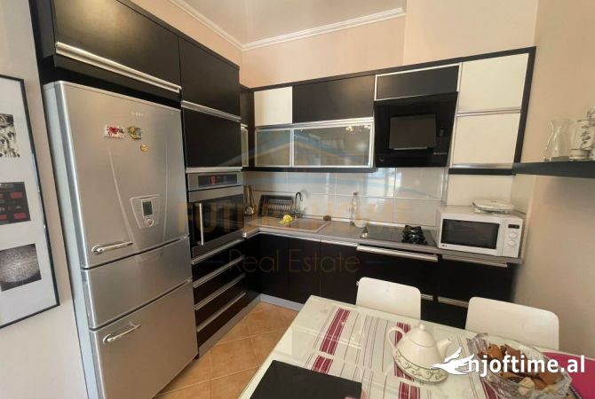 Shtepi me qera 1+1 ne Tirane - 600 Euro