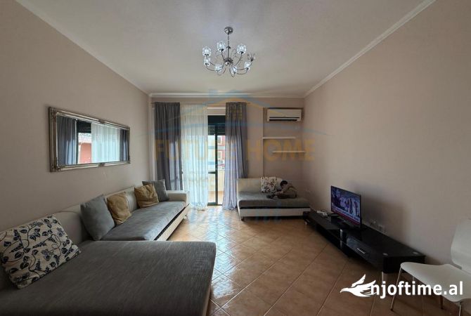 Shtepi me qera Apartament ne Tirane, 1+1, Mobilimi E mobiluar, Pagesa 600  Euro.