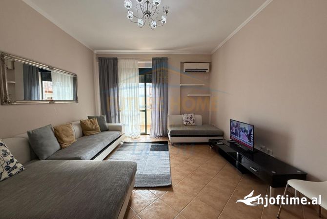 Shtepi me qera Apartament ne Tirane, 1+1, Mobilimi E mobiluar, Pagesa 600  Euro.
